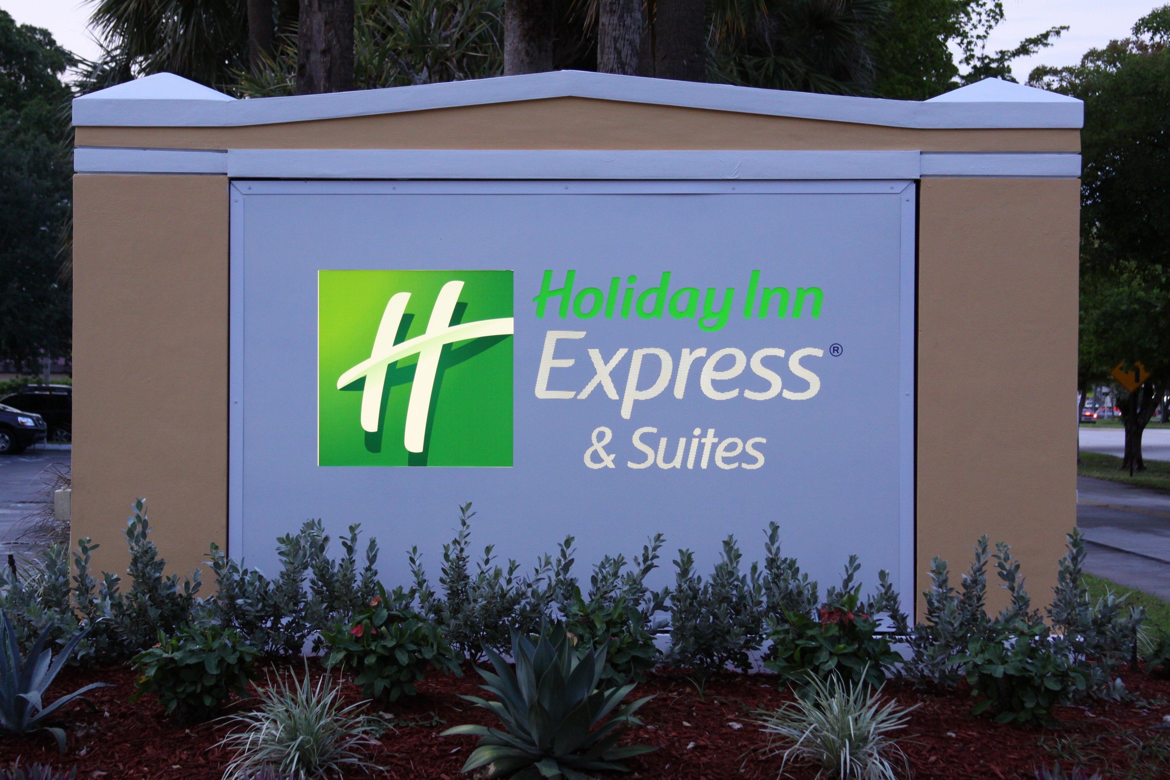 Holiday Inn Express Hotel & Suites Ft. Lauderdale-Plantation By Ihg Ανέσεις φωτογραφία