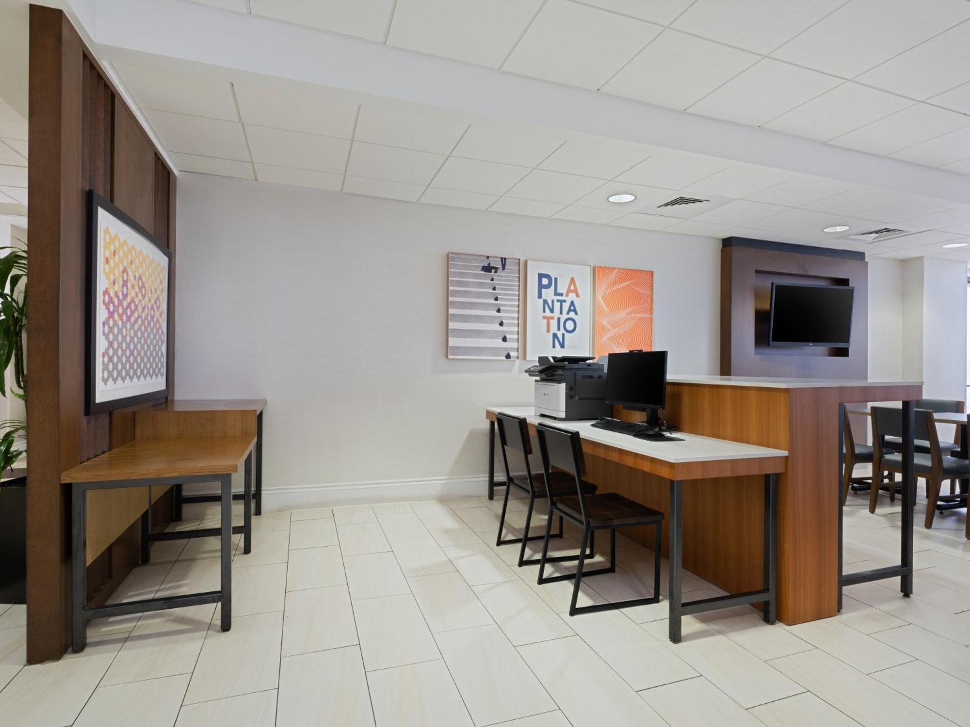 Holiday Inn Express Hotel & Suites Ft. Lauderdale-Plantation By Ihg Εξωτερικό φωτογραφία